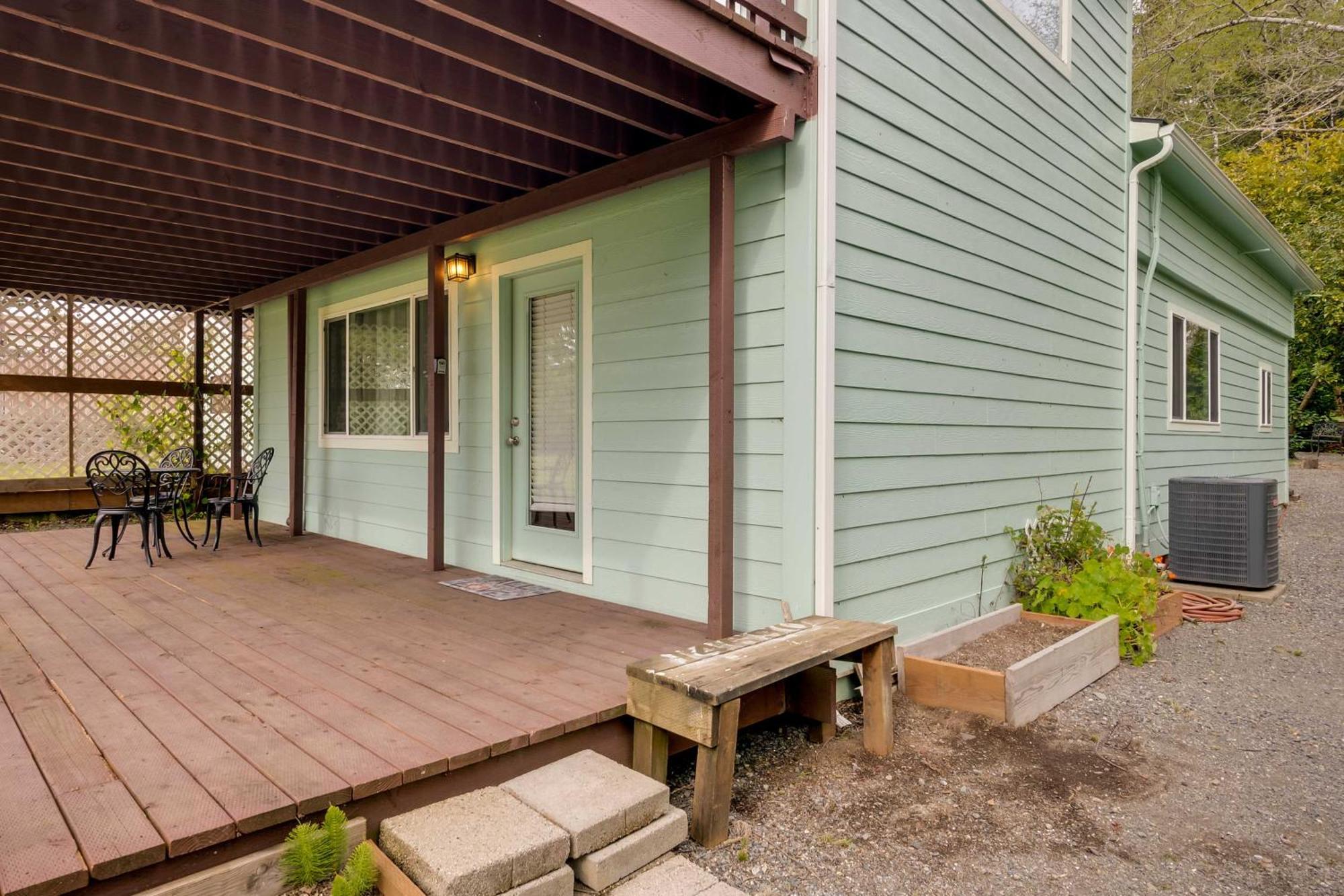 Soothing Studio With Lush Views 2 Mi To Beach! Smith River Exterior foto